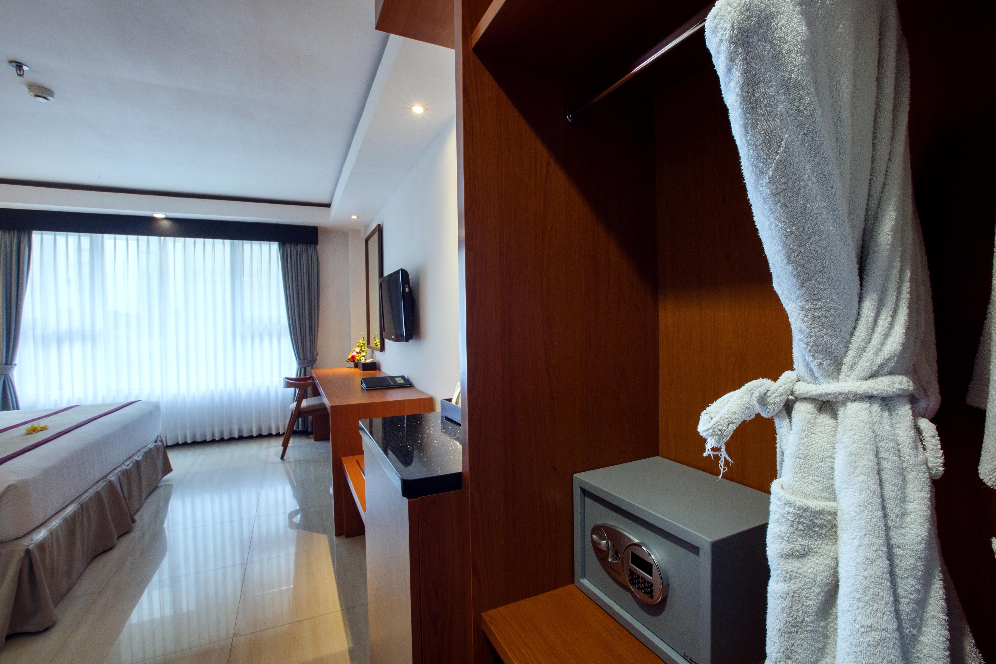 Hotel Royal Regantris Kuta à Kuta Lombok Extérieur photo