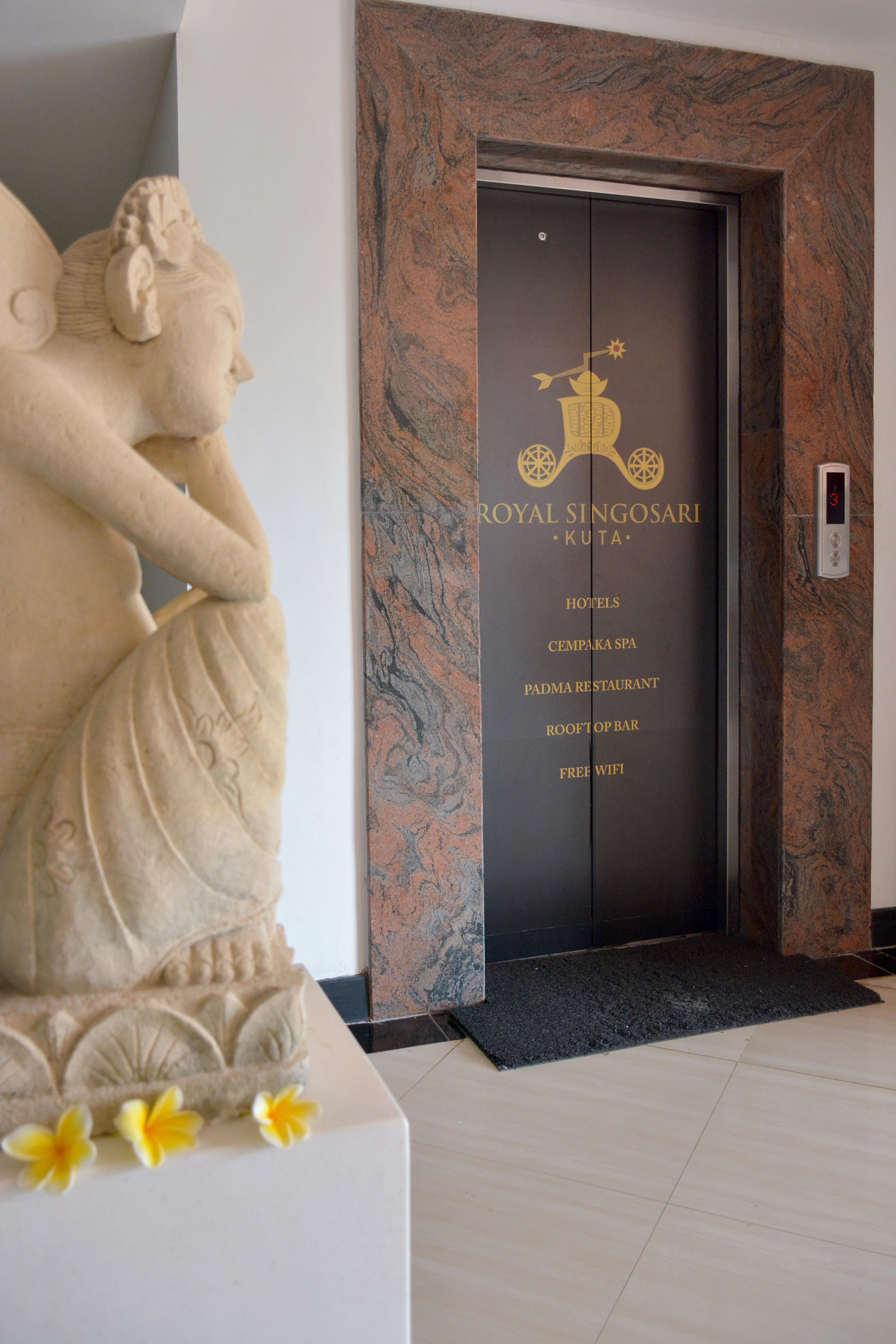 Hotel Royal Regantris Kuta à Kuta Lombok Extérieur photo
