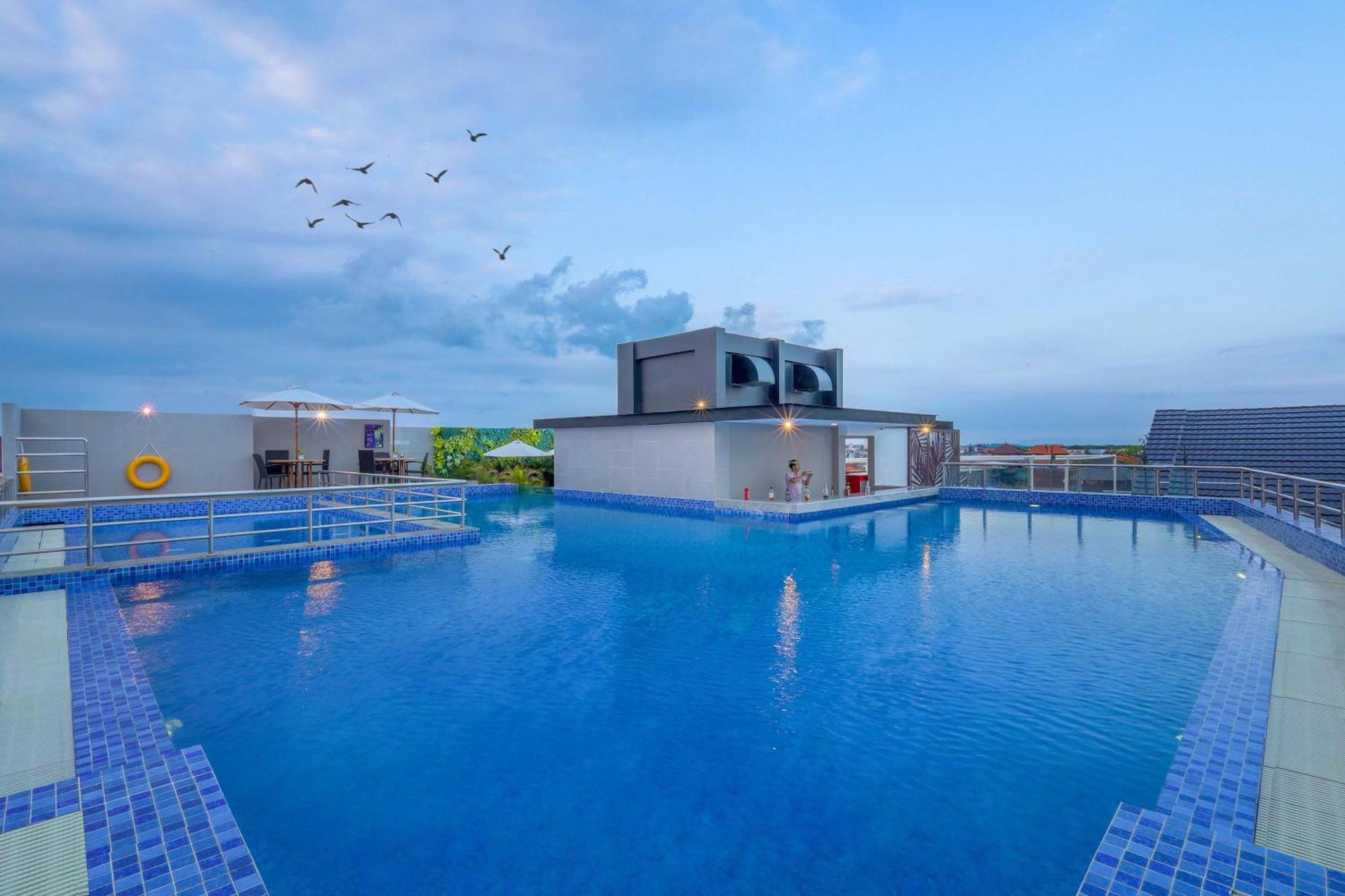 Hotel Royal Regantris Kuta à Kuta Lombok Extérieur photo
