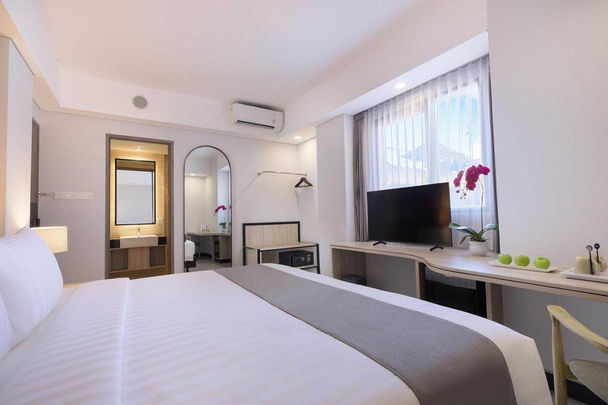 Hotel Royal Regantris Kuta à Kuta Lombok Extérieur photo