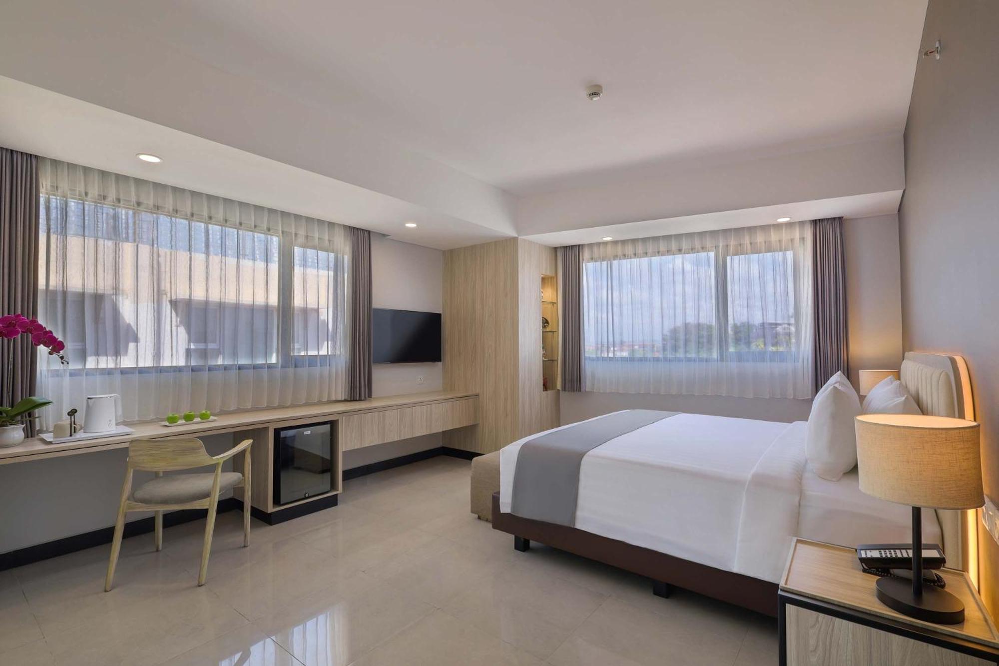 Hotel Royal Regantris Kuta à Kuta Lombok Extérieur photo
