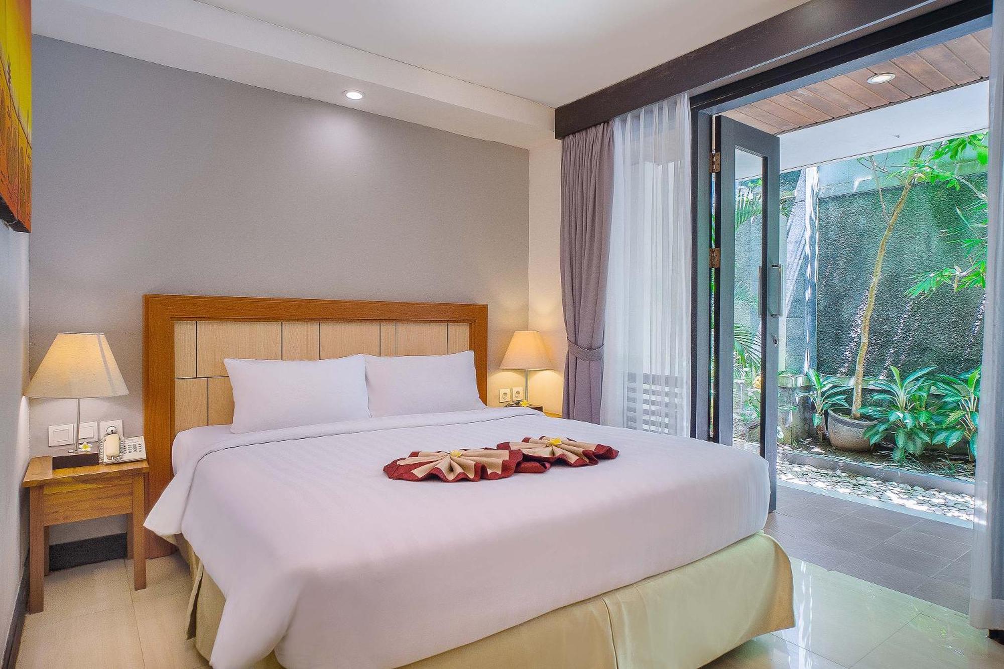 Hotel Royal Regantris Kuta à Kuta Lombok Extérieur photo