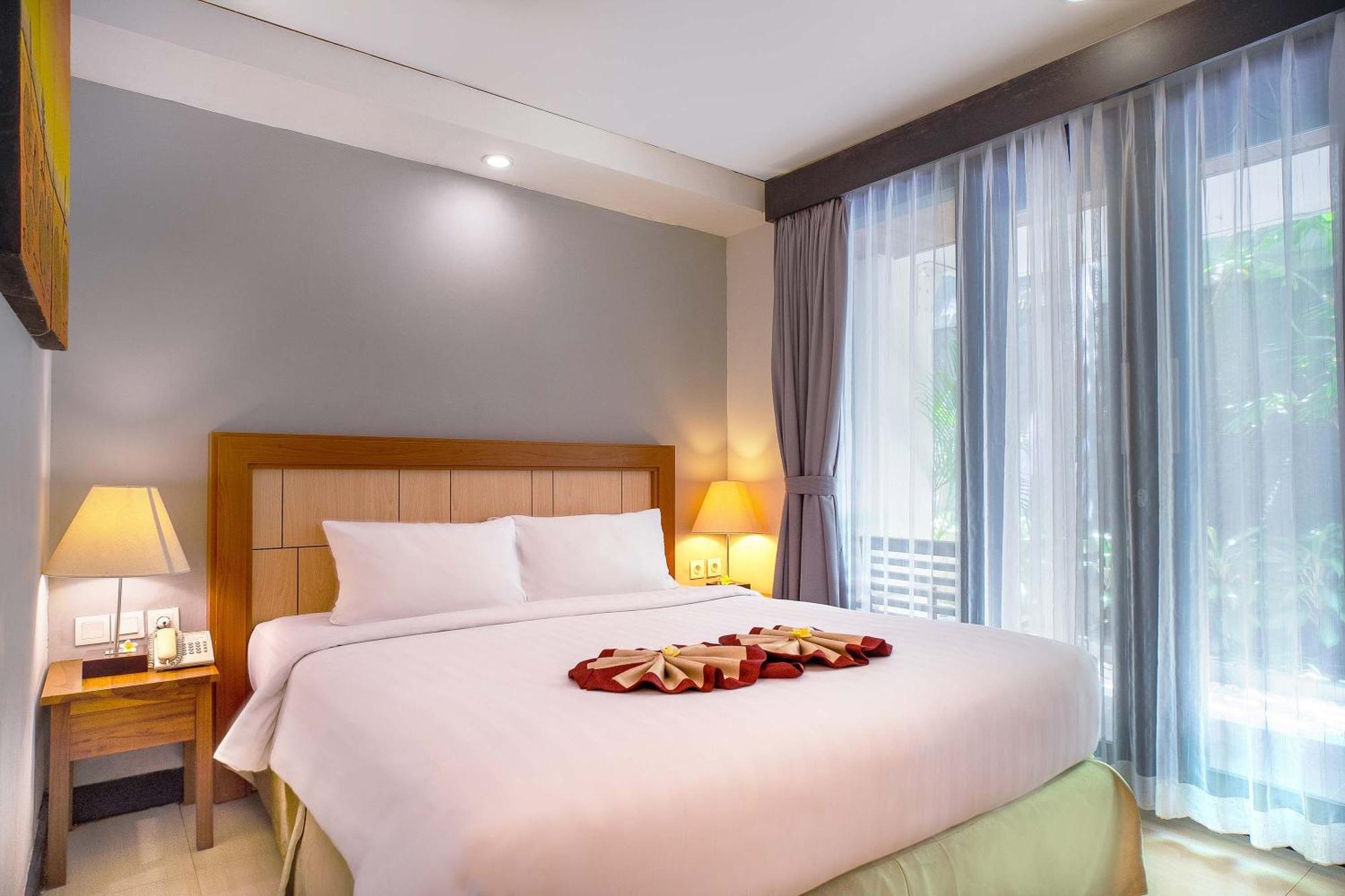 Hotel Royal Regantris Kuta à Kuta Lombok Extérieur photo