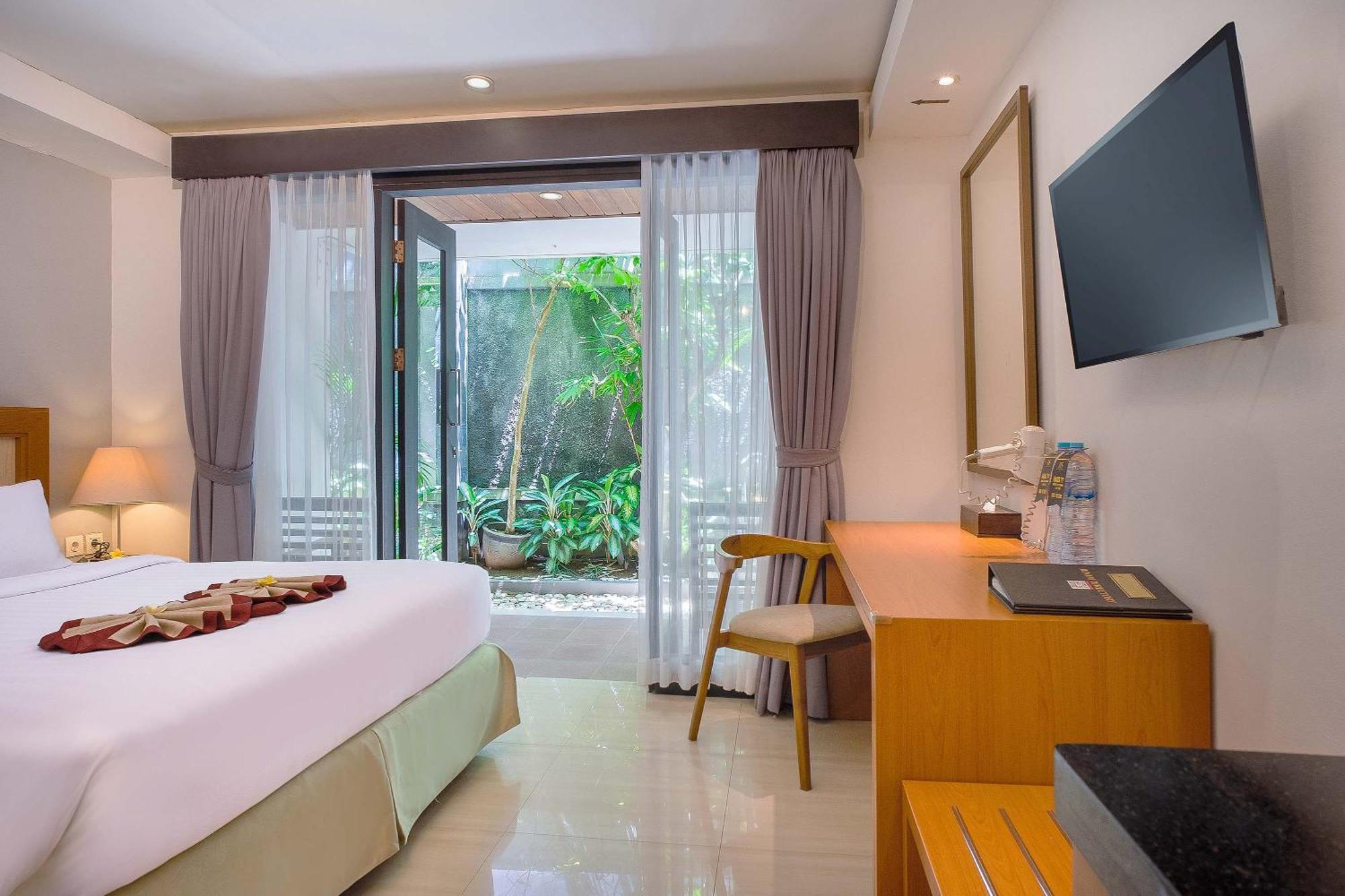Hotel Royal Regantris Kuta à Kuta Lombok Extérieur photo